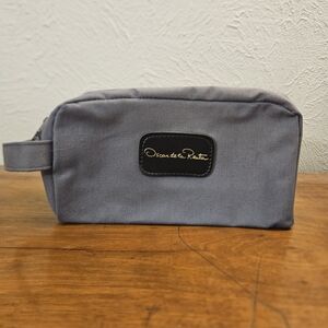 Oscar de la Renta Gray Toiletry Bag Travel